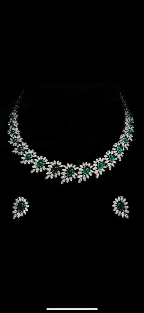 Flare Floret Studded Diamond Necklace Set